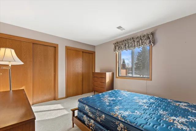 $227,695 | N58-w23833 Hastings Court, Unit 701, Sussex, WI 53089