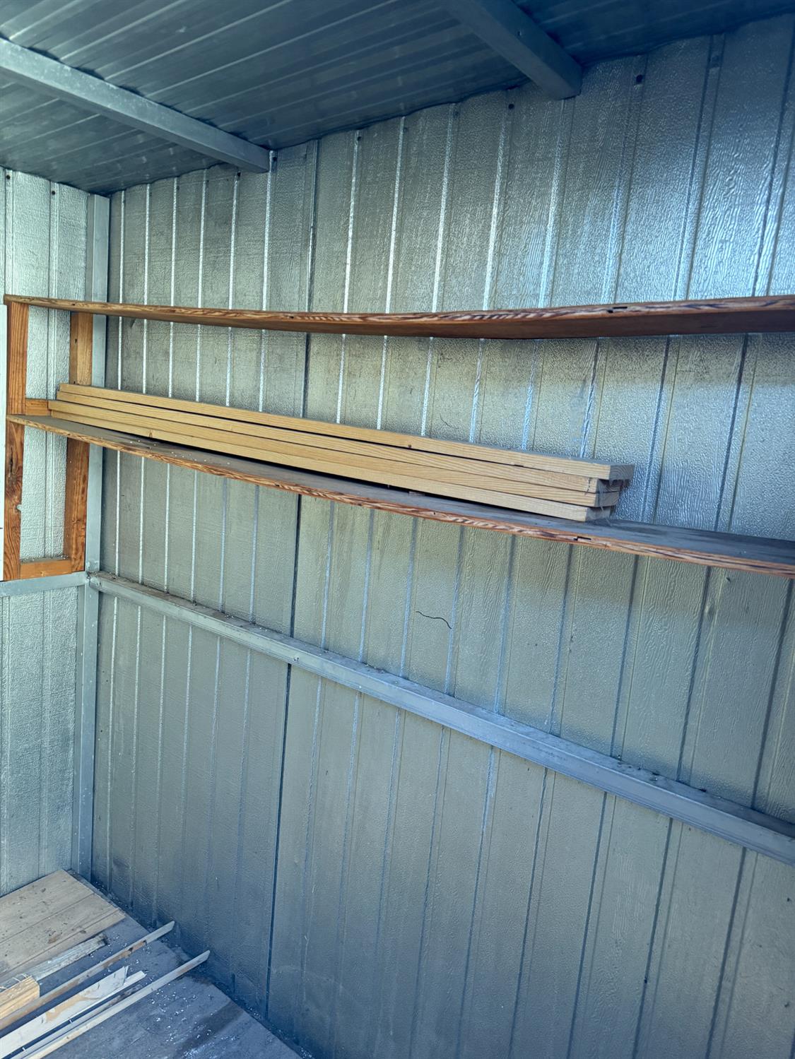 2107 Patterson Road, Unit 31 Riverbank, CA 95367 - Photo 28 of 34 a view of a walk in closet