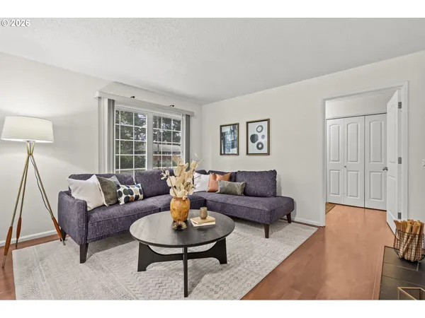 $700,000 | 701 Northeast 194th Avenue, Portland, OR 97230