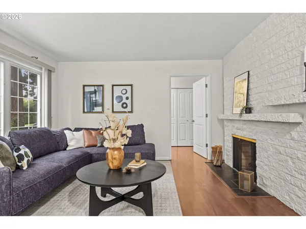 $700,000 | 701 Northeast 194th Avenue, Portland, OR 97230