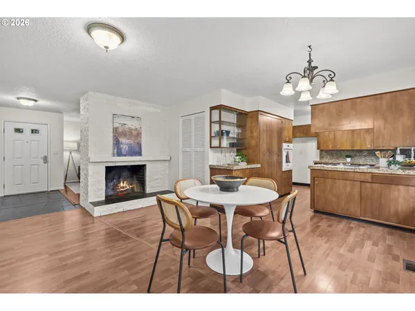 $700,000 | 701 Northeast 194th Avenue, Portland, OR 97230