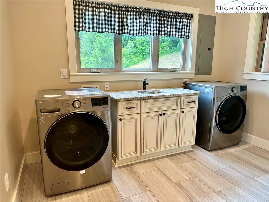 480 Lee South Road Boone, NC 28607 - Photo 33 of 42