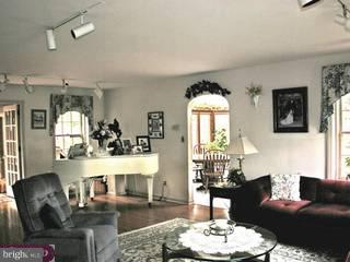 131 Fairhill Road Hatfield, PA 19440 - Photo 3 of 6 Gallery Image 3