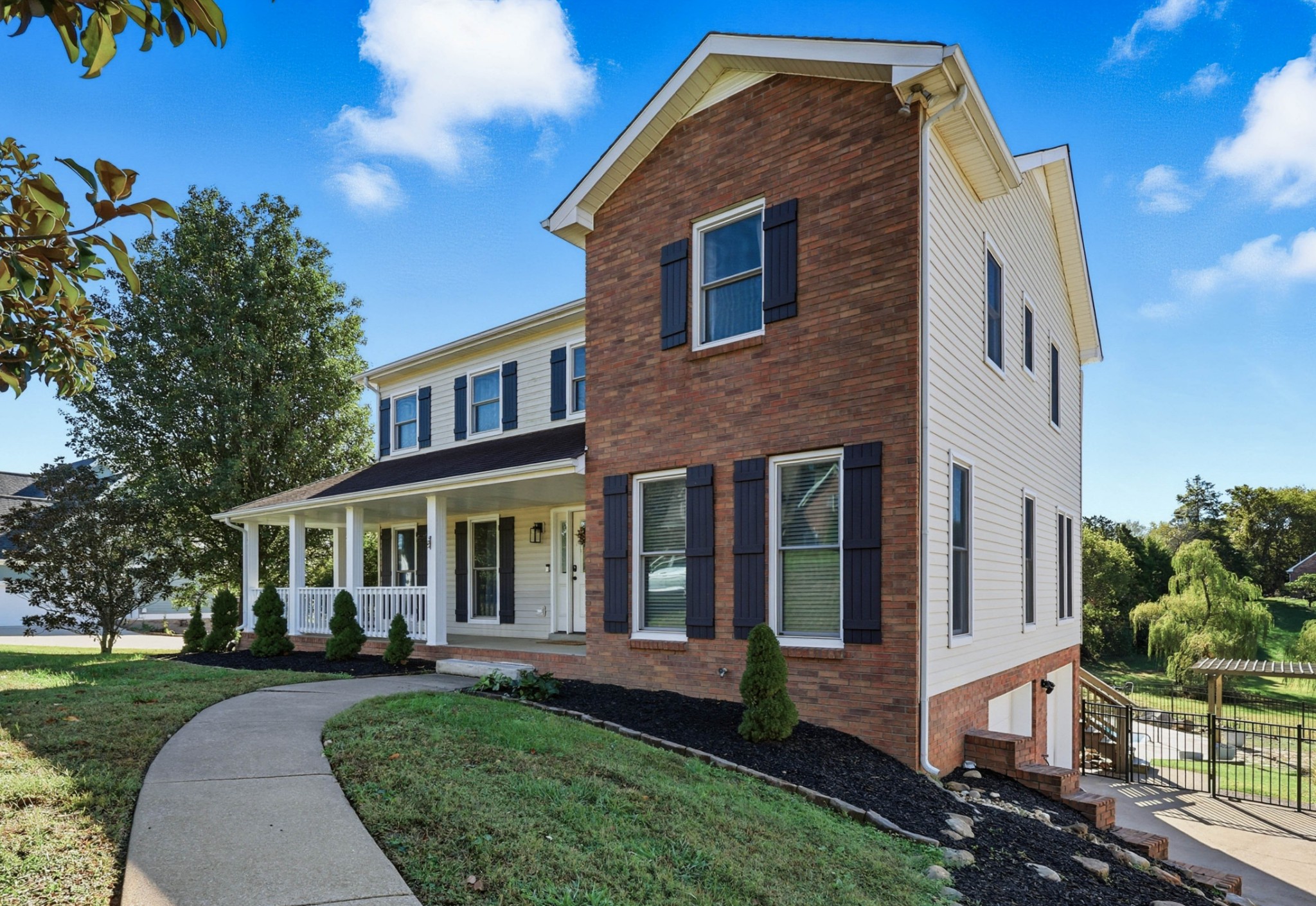 868 South Ridge Trail Clarksville, TN 37043 - Photo 3 of 35