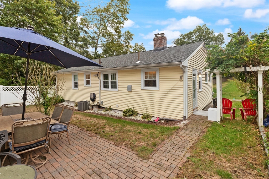 27 Edison Avenue Dedham, MA 02026 - Photo 20 of 23