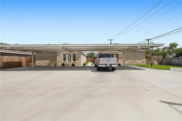 $1,250 | 2202 North Hester Street, Unit 4, Edinburg, TX 78541