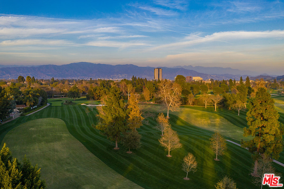 20 Toluca Estates Drive Toluca Lake, CA 91602 - Photo 5 of 46 a view of an ocean from a building