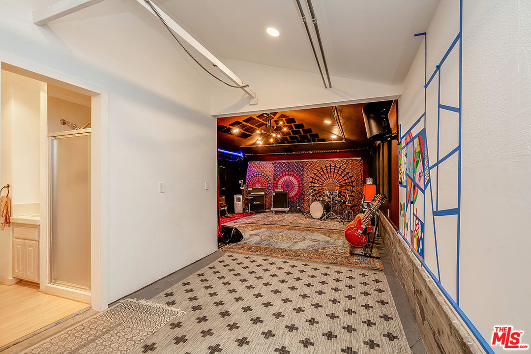 20 Toluca Estates Drive Toluca Lake, CA 91602 - Photo 44 of 46 a bedroom with a bed and a window