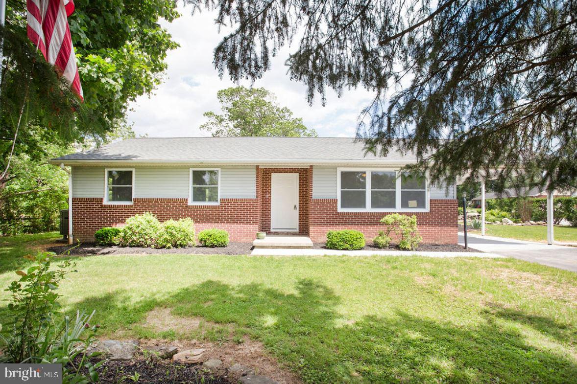 165 Chapel Road Hanover, PA 17331 - Photo 2 of 31