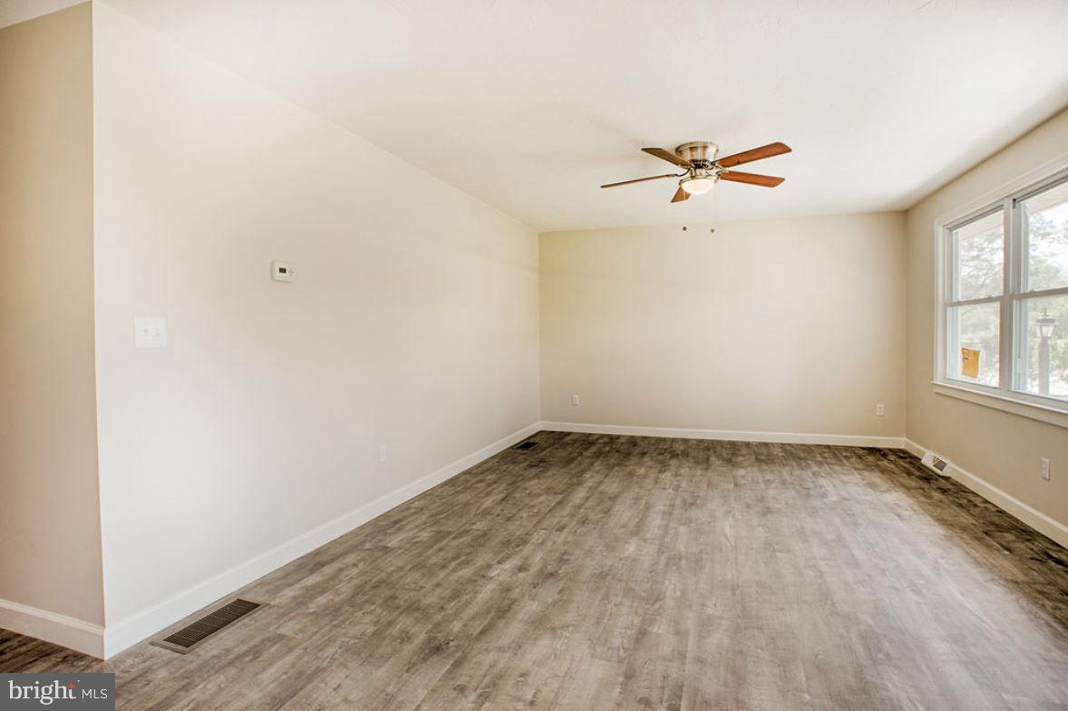 165 Chapel Road Hanover, PA 17331 - Photo 6 of 31