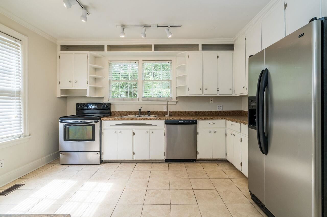 300 Brooks Avenue Raleigh, NC 27607 - Photo 11 of 27 Photo 11