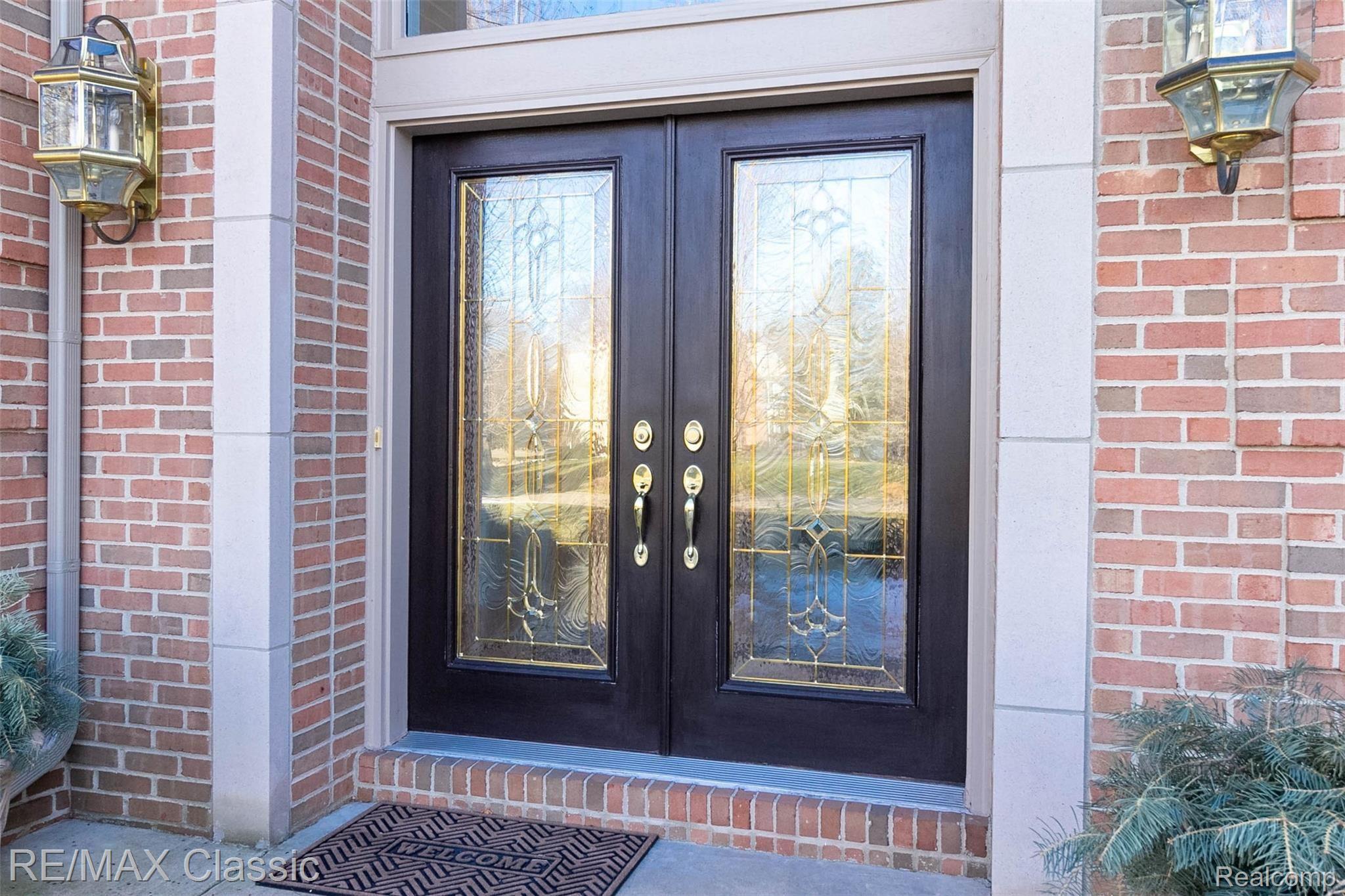 9802 Quail Ridge Run Brighton, MI 48114 - Photo 6 of 70 4b.jpg