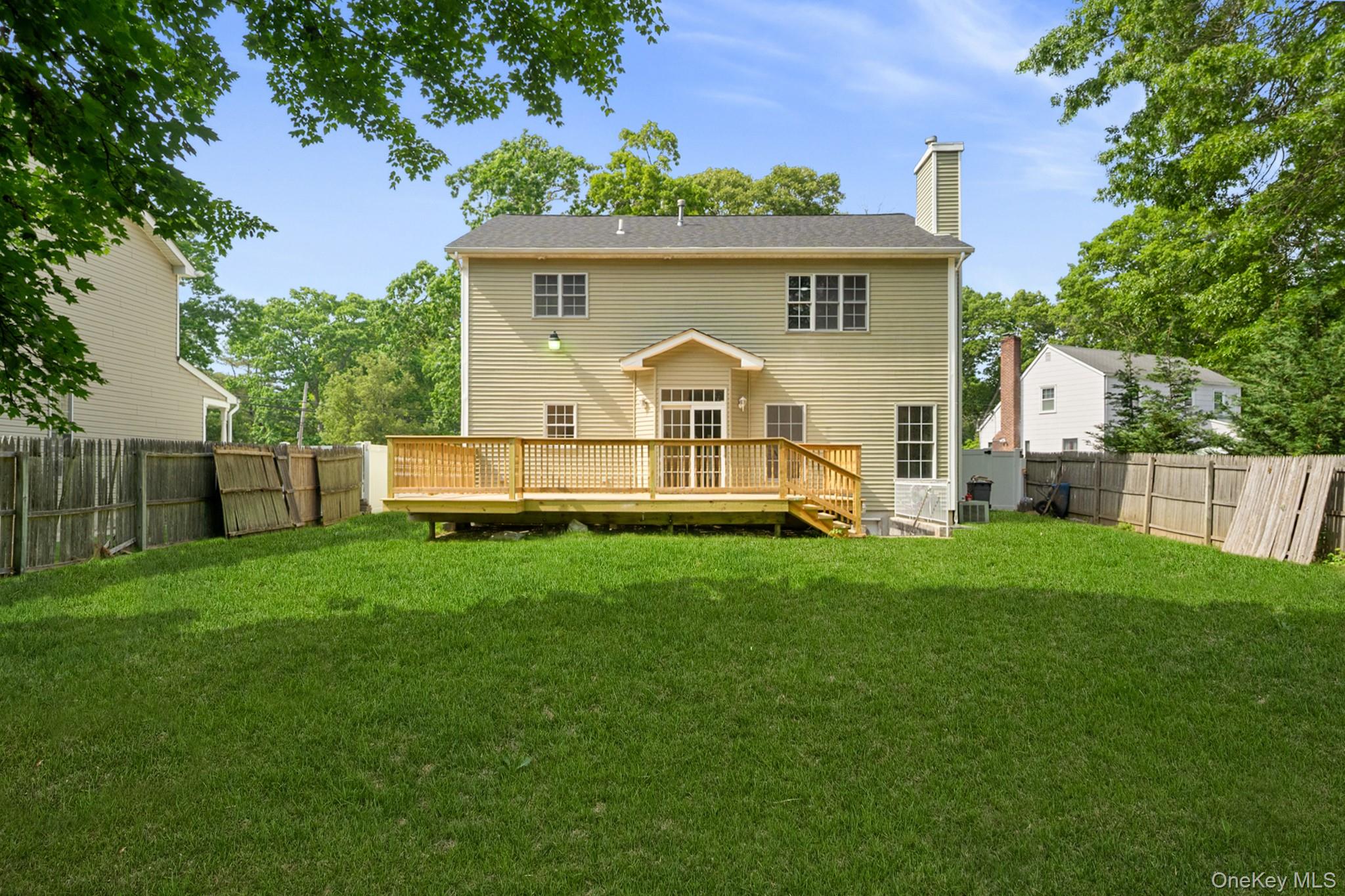 40 Muncey Road Bay Shore, NY 11706 - Photo 21 of 39