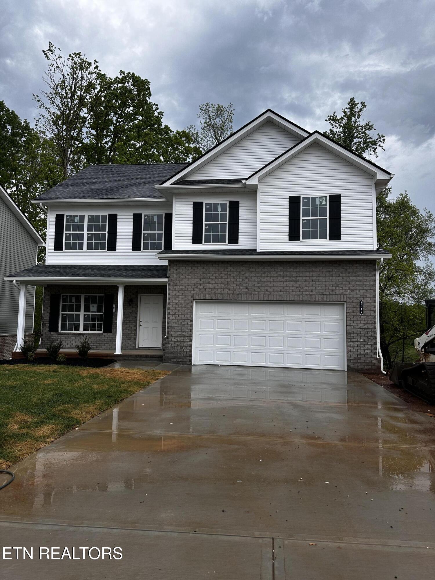 8047 Tree Line Lane Corryton, TN 37721 - Photo 2 of 7 Front
