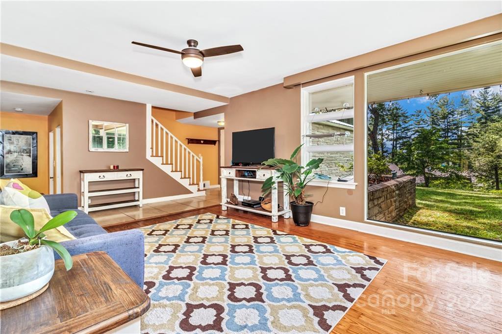 103 Surrey Road Waynesville, NC 28786 - Photo 12 of 48 Gallery Image 12