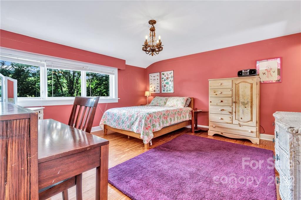 103 Surrey Road Waynesville, NC 28786 - Photo 33 of 48 Gallery Image 33