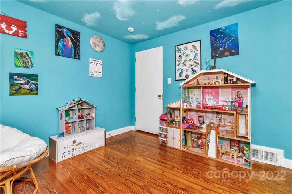103 Surrey Road Waynesville, NC 28786 - Photo 37 of 48 Gallery Image 37