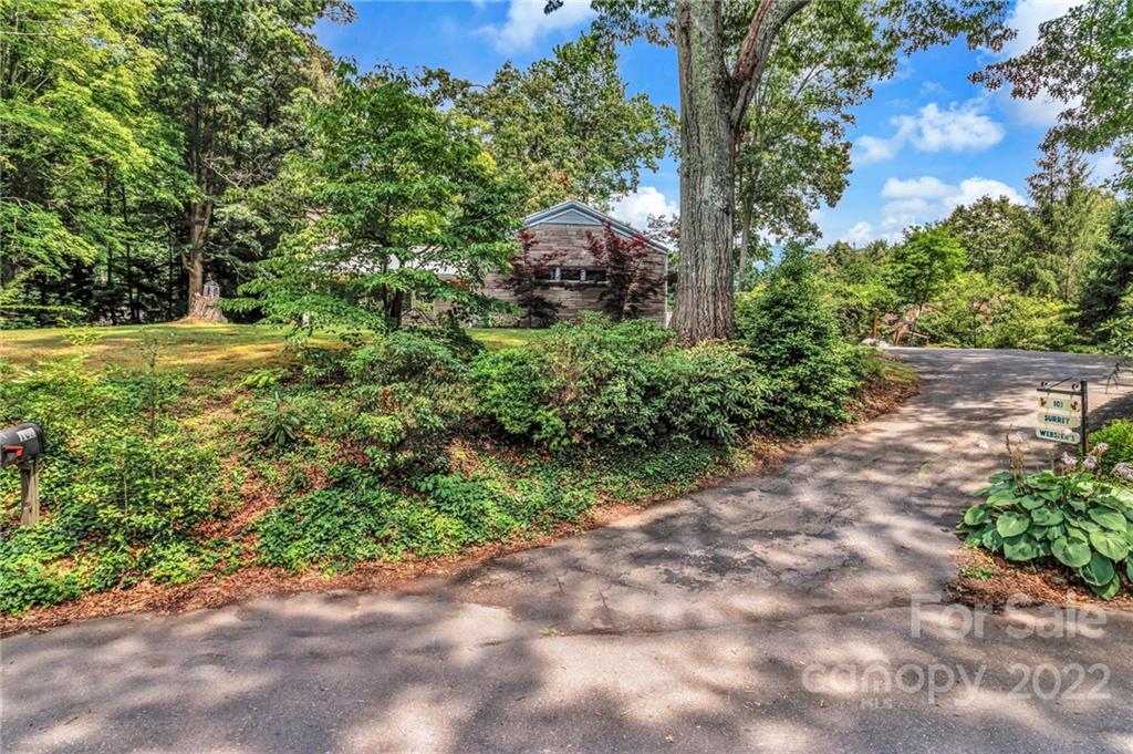 103 Surrey Road Waynesville, NC 28786 - Photo 7 of 48 Gallery Image 7