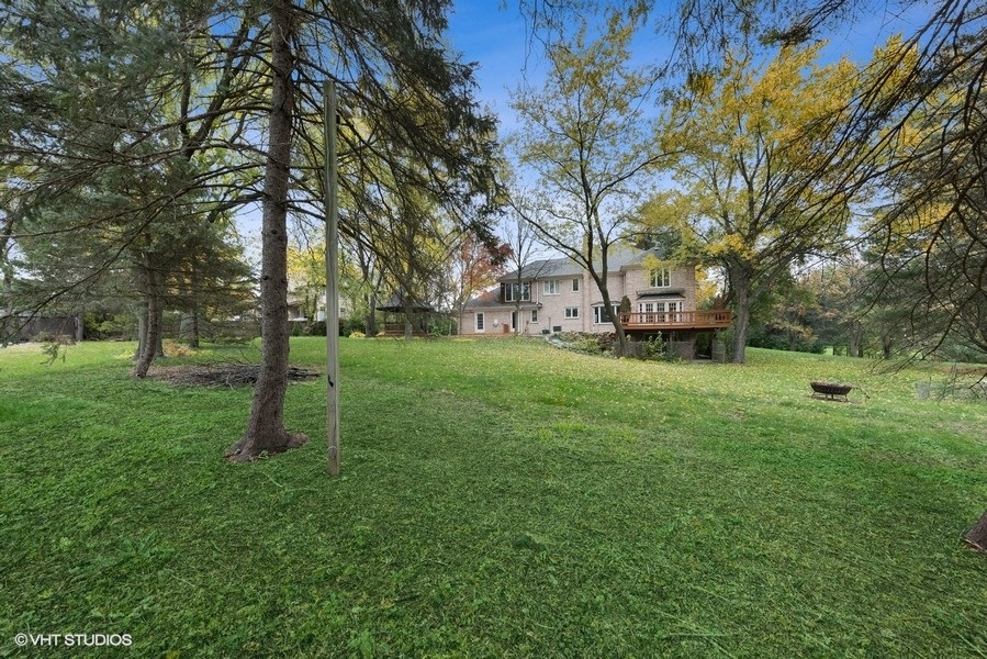 6318 Martin Drive Willowbrook, IL 60527 - Photo 33 of 33 a view of a park with large trees