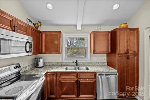 $389,500 | 1419 Marlwood Circle, Charlotte, NC 28227