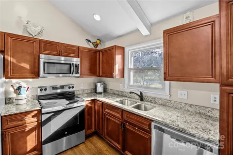 $389,500 | 1419 Marlwood Circle, Charlotte, NC 28227