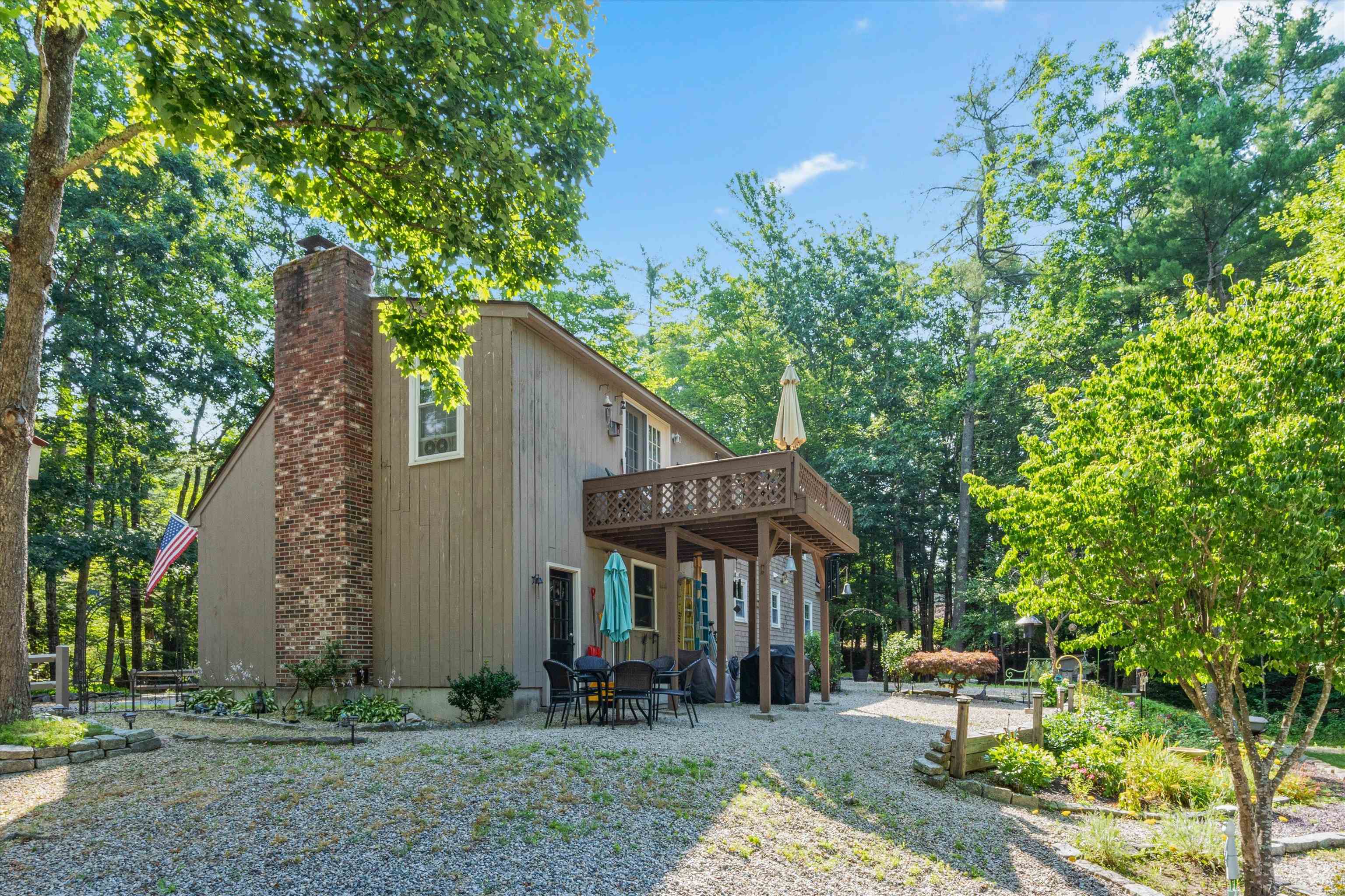 17 Boston Post Road Amherst, NH 03031 - Photo 22 of 40