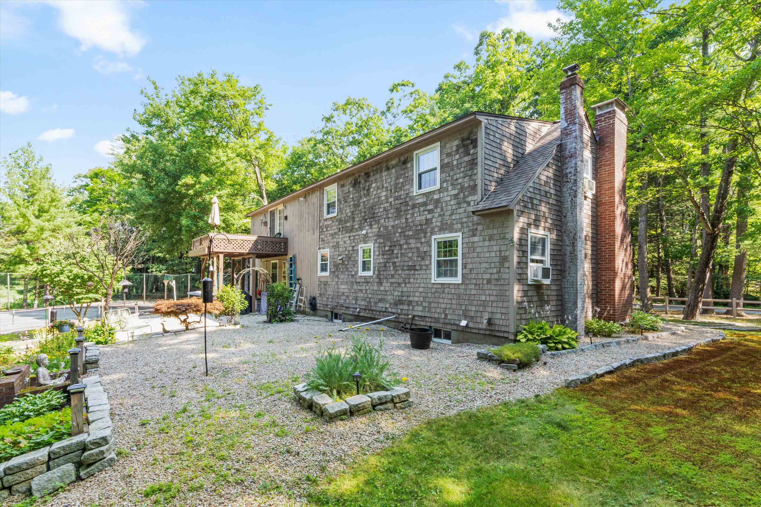 17 Boston Post Road Amherst, NH 03031 - Photo 25 of 40