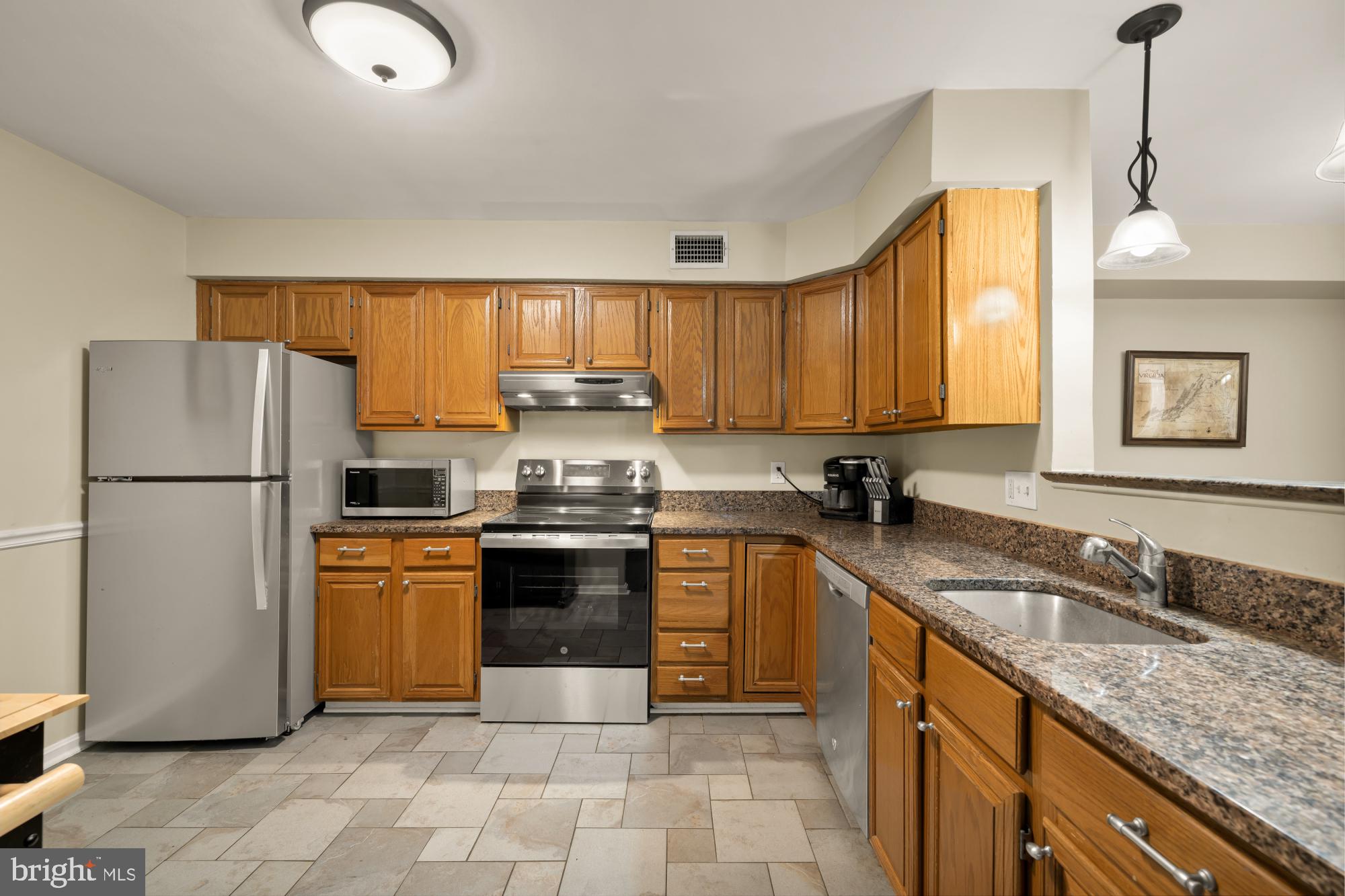 2225 Lovedale Lane, Unit 303E Reston, VA 20191 - Photo 11 of 33