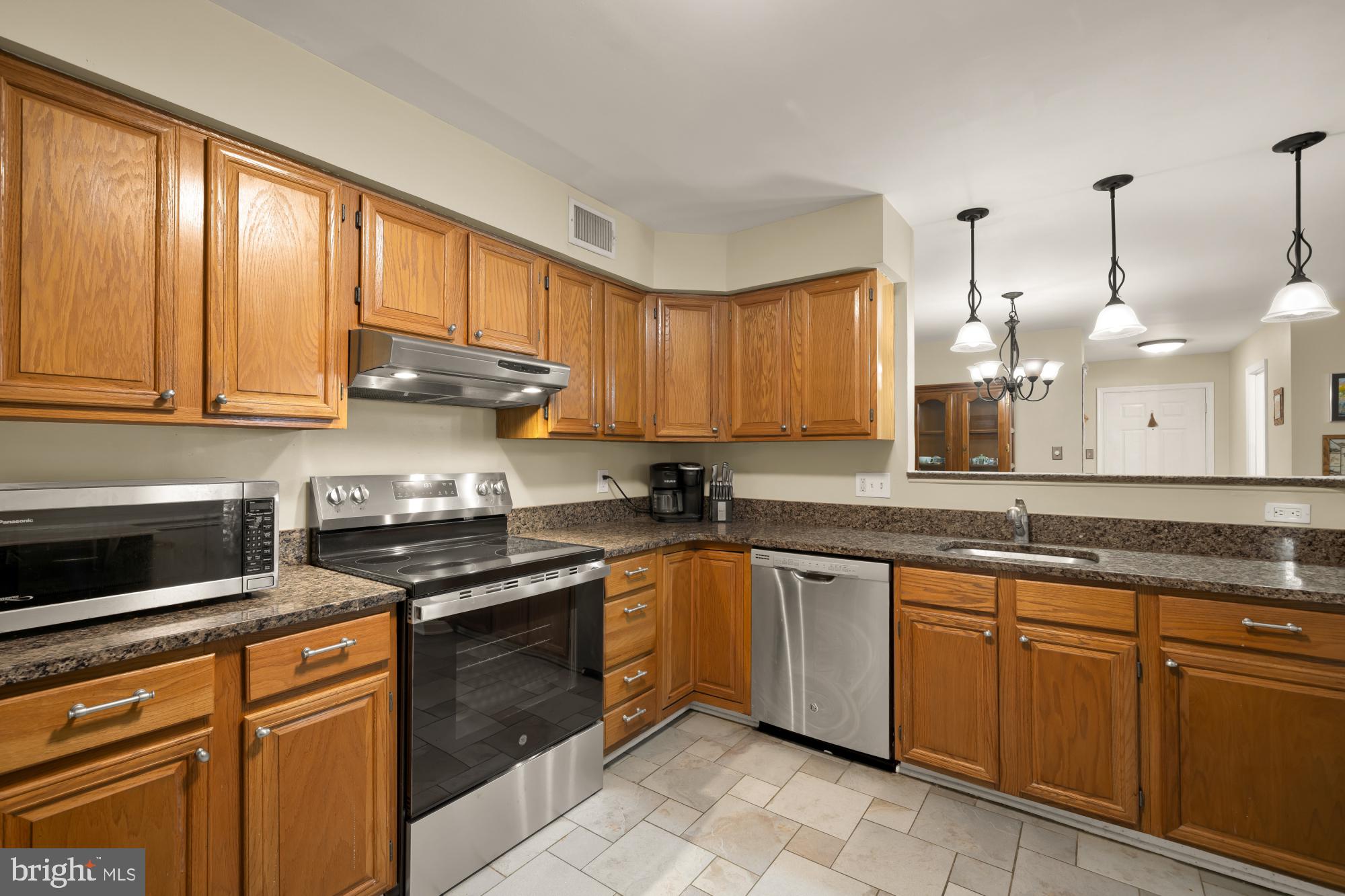 2225 Lovedale Lane, Unit 303E Reston, VA 20191 - Photo 13 of 33