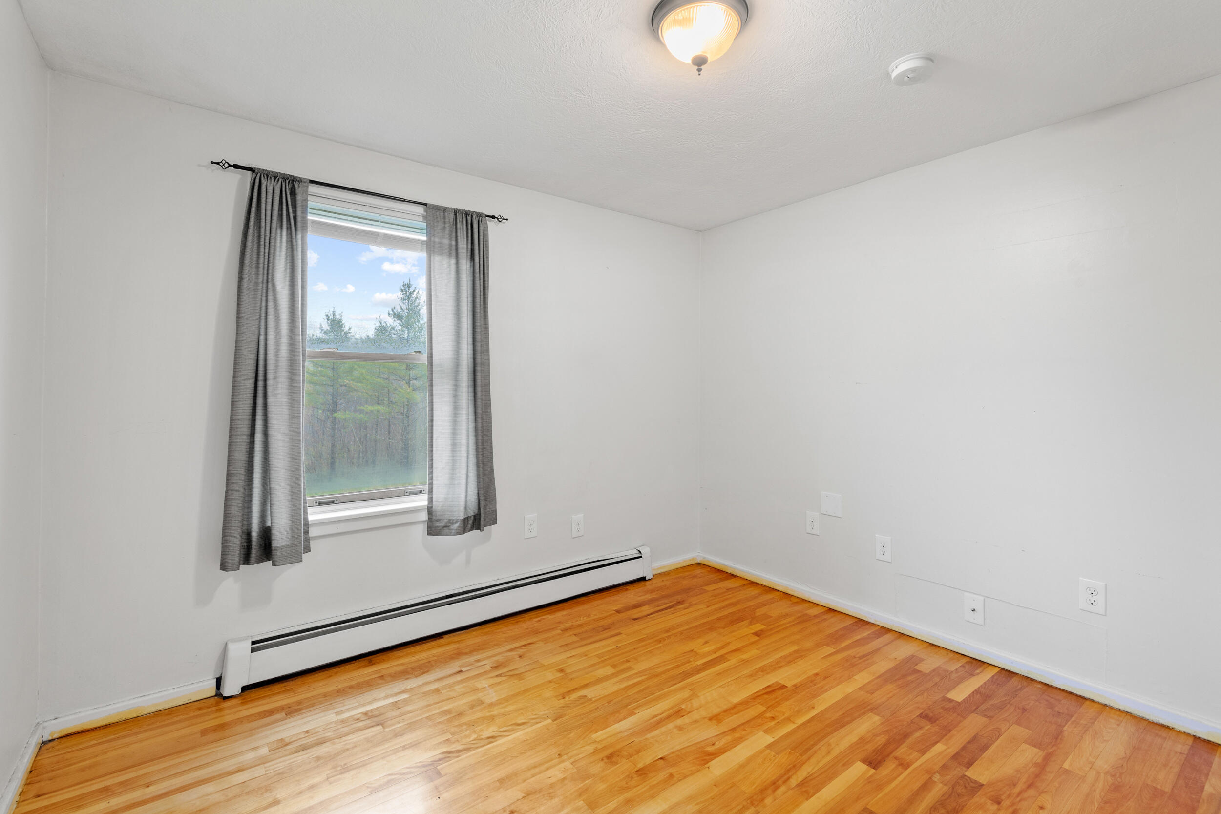 150 Holmes Road Scarborough, ME 04074 - Photo 17 of 31 Bedroom 2