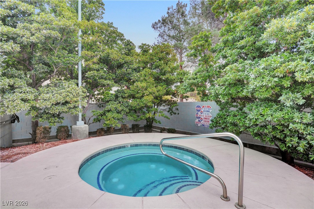 360 East Desert Inn Road, Unit 501 Las Vegas, NV 89109 - Photo 11 of 22