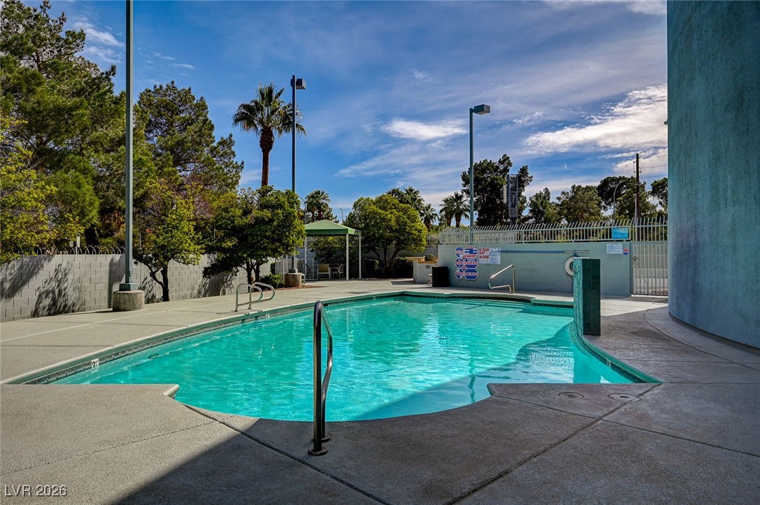 360 East Desert Inn Road, Unit 501 Las Vegas, NV 89109 - Photo 13 of 22