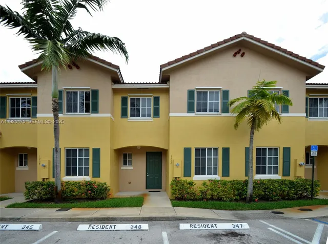 $2,600 | 6037 Southwest 19th Place, Unit 6037, North Lauderdale, FL 33068