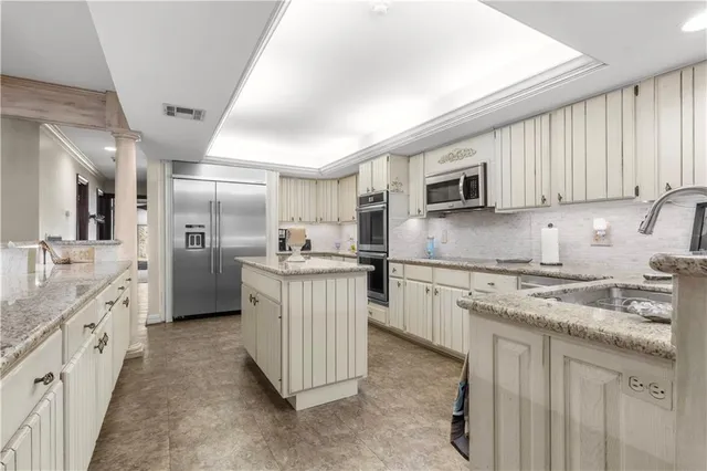 $1,385,000 | 17239 Three Rivers Road, Covington, LA 70433