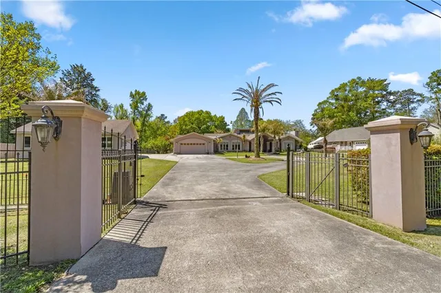 $1,385,000 | 17239 Three Rivers Road, Covington, LA 70433