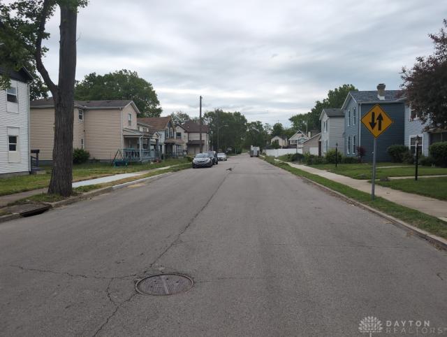 1236 West First Street Dayton, OH 45402 - Photo 4 of 5