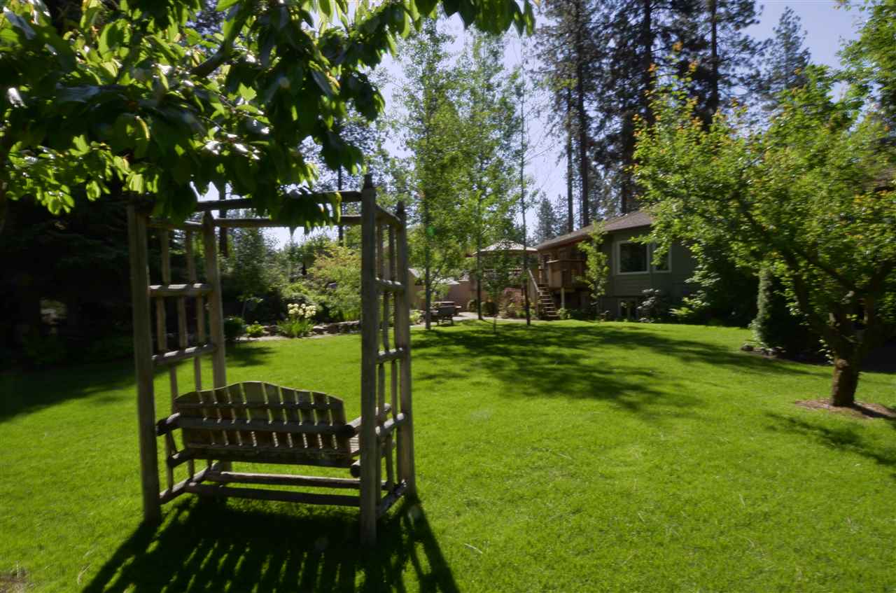 4409 East Lane Park Road Mead, WA 99021 - Photo 2 of 20