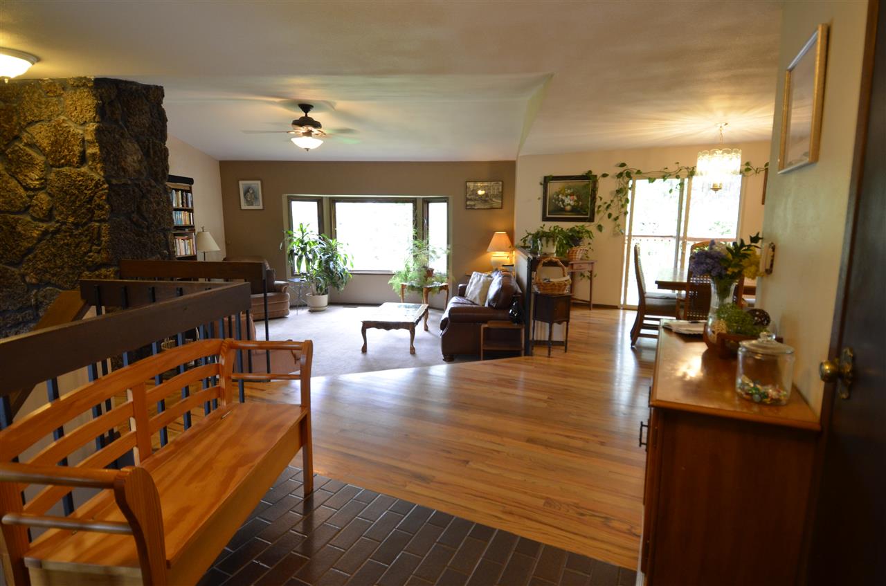4409 East Lane Park Road Mead, WA 99021 - Photo 4 of 20