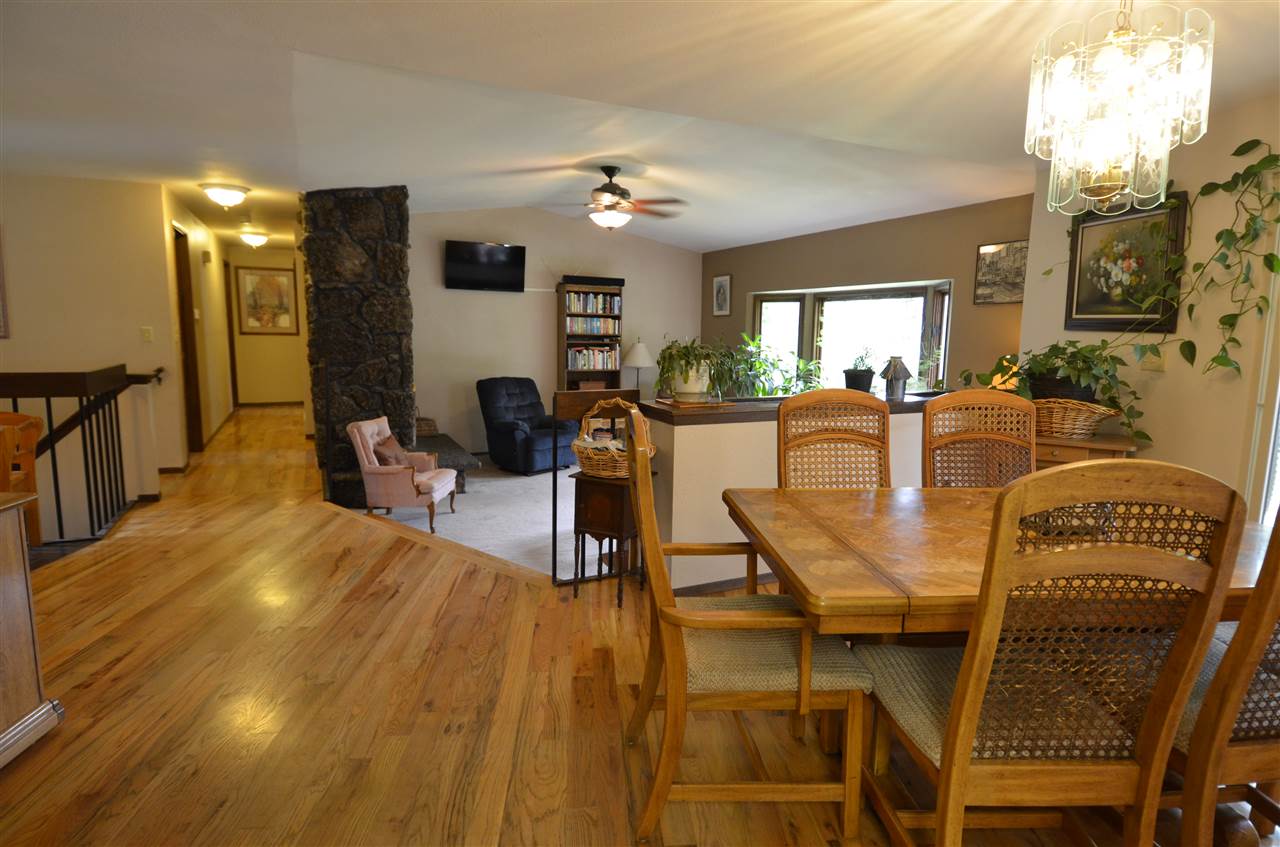 4409 East Lane Park Road Mead, WA 99021 - Photo 6 of 20