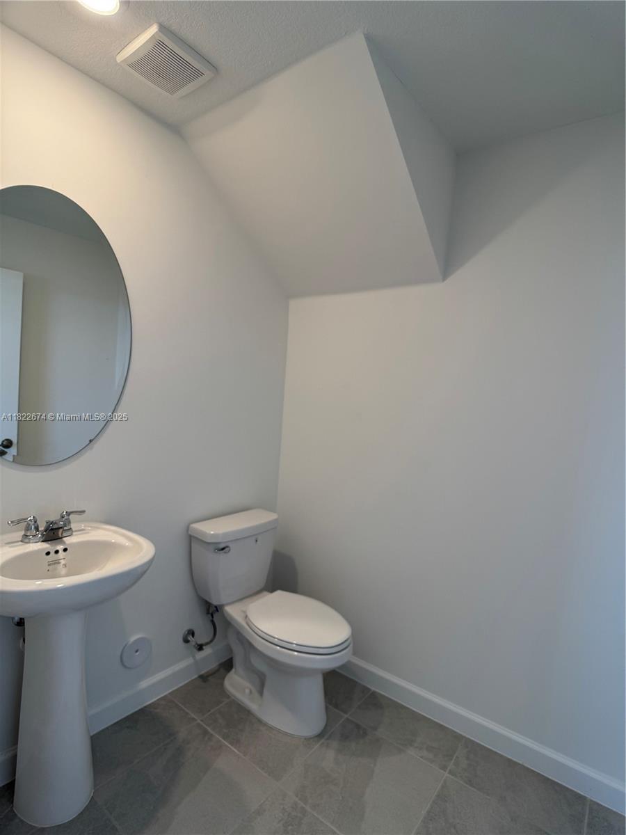 Three Lakes Miami, FL 33186 - Photo 11 of 26