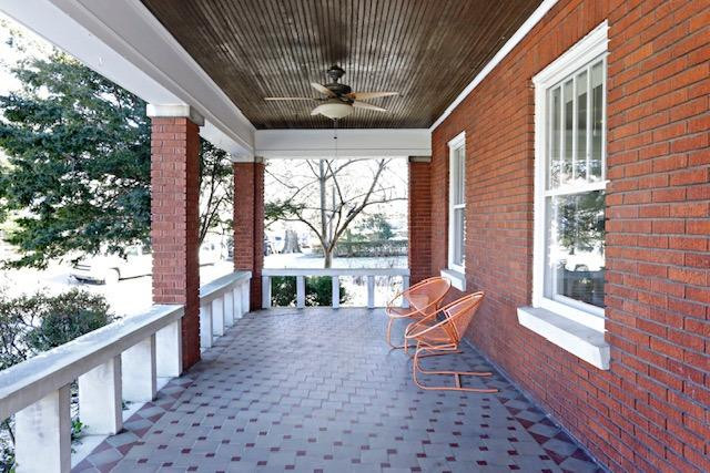 134 McDowell Road Lexington, KY 40502 - Photo 2 of 34 Listing Photo