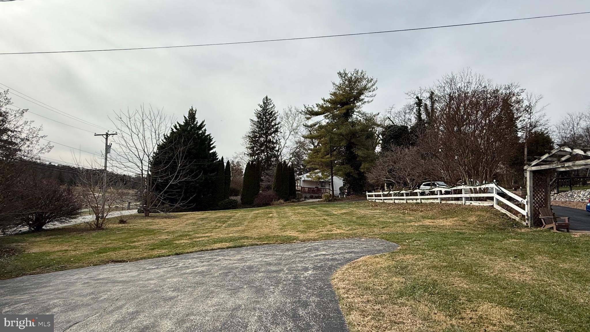 East Matsonford Road Conshohocken, PA 19428 - Photo 6 of 6 a view of a yard with basketball court