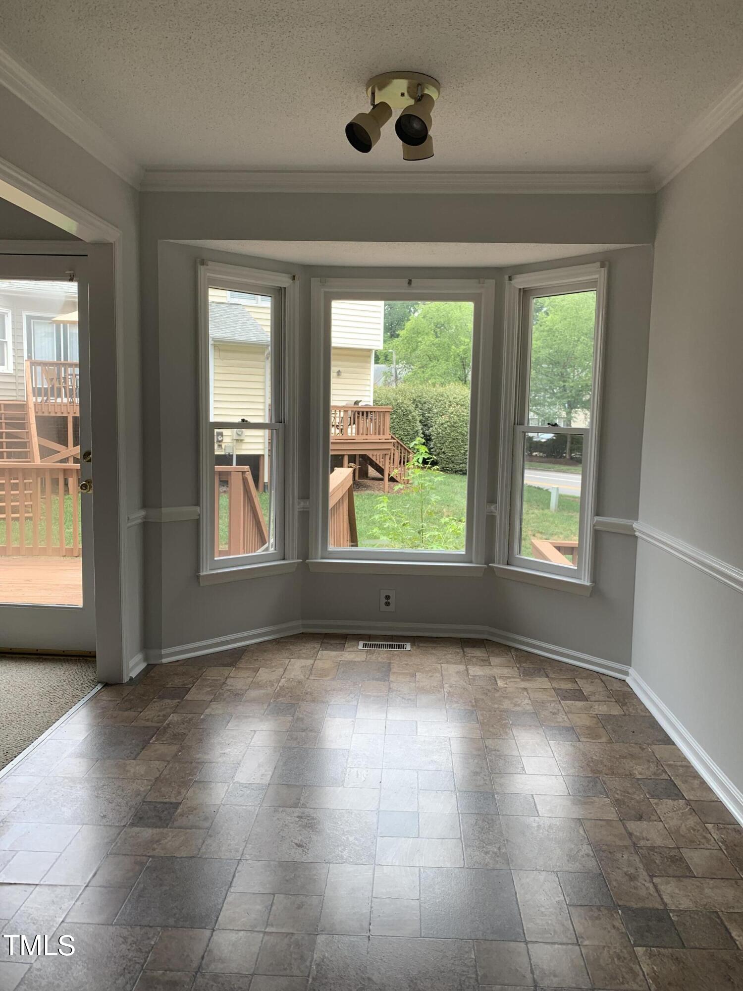 4117 Kaplan Drive Raleigh, NC 27606 - Photo 8 of 21 breaknookbaywindow