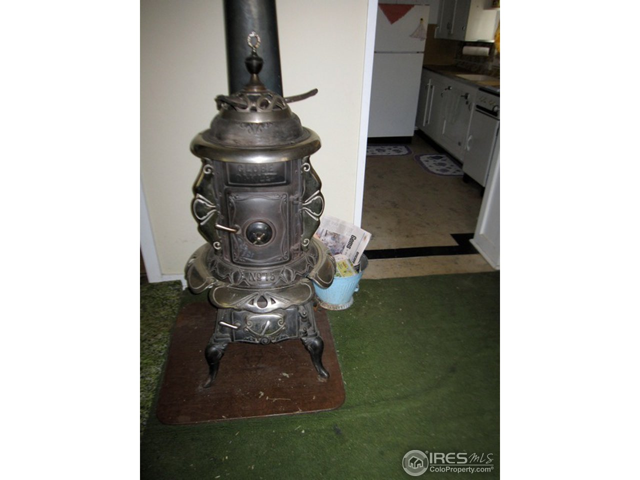 75 Poudre River Road Bellvue, CO 80512 - Photo 11 of 15 Stove
