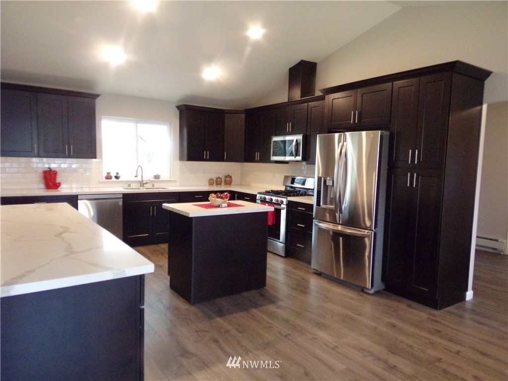 10417 185th Avenue Southwest Rochester, WA 98579 - Photo 9 of 24