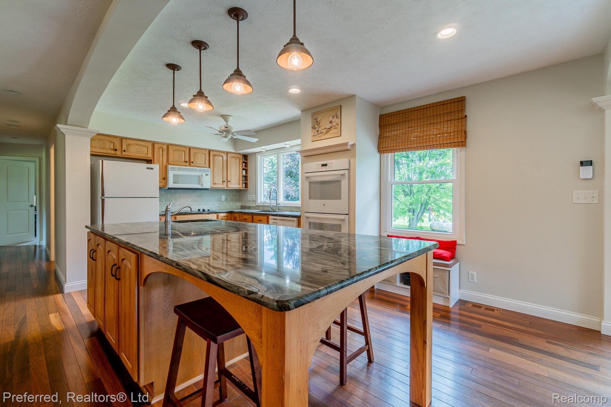 10687 Moon Road Milan, MI 48160 - Photo 13 of 39 Moon-13.jpg