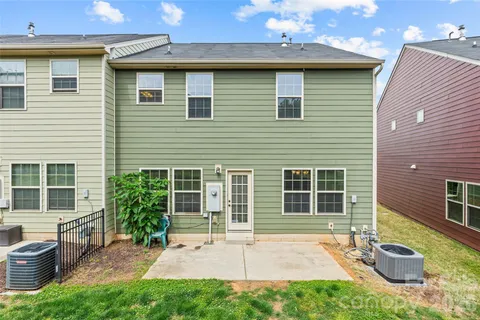 $450,000 | 2435 Alyssa Lane, Charlotte, NC 28208