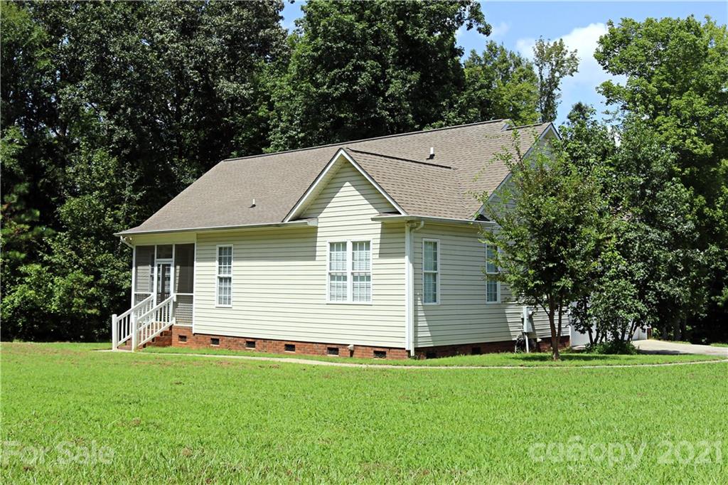 514 State Rd S-29-303, Unit 1 Lancaster, SC 29720 - Photo 3 of 29