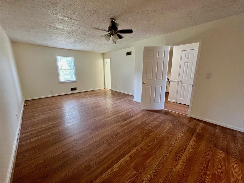 4005 Shallowford Road Marietta, GA 30062 - Photo 7 of 21