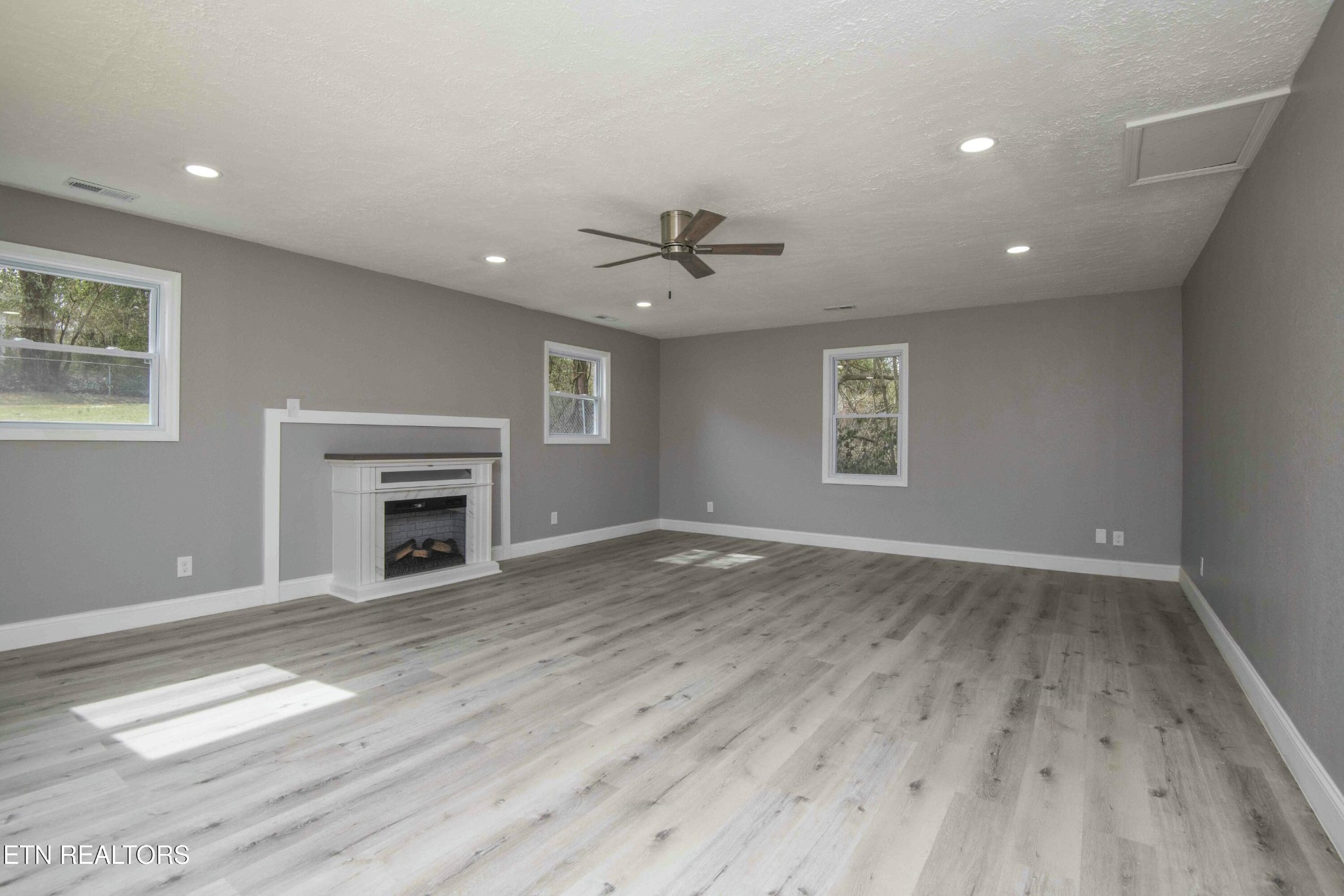 1512 Cunningham Road Knoxville, TN 37918 - Photo 16 of 23 Gallery Image 16